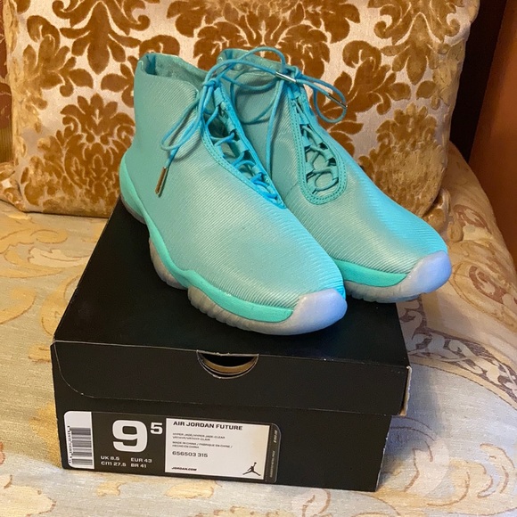 jordan future hyper jade